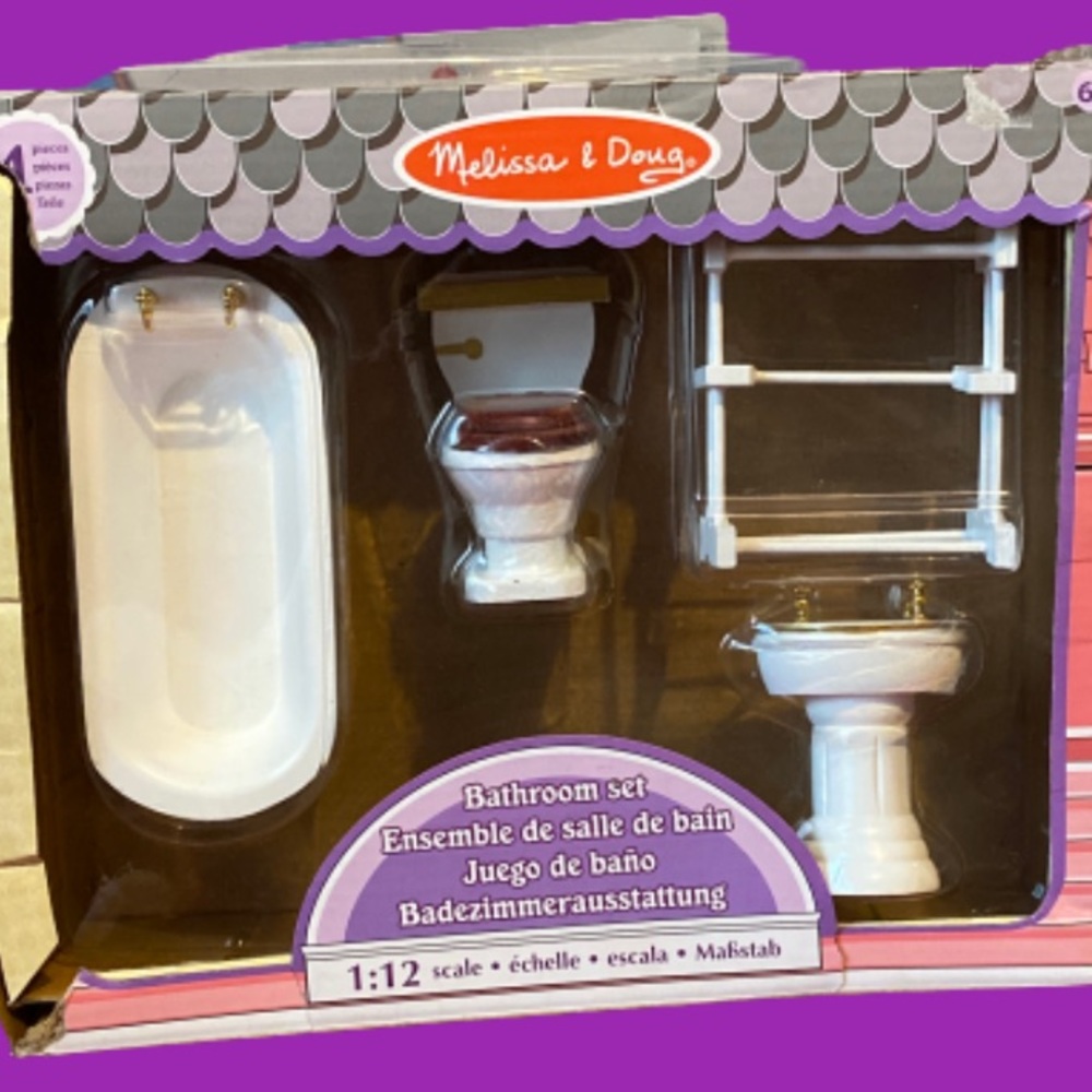 Melissa & Doug Bathroom Set for Dolls 1:12 scale
